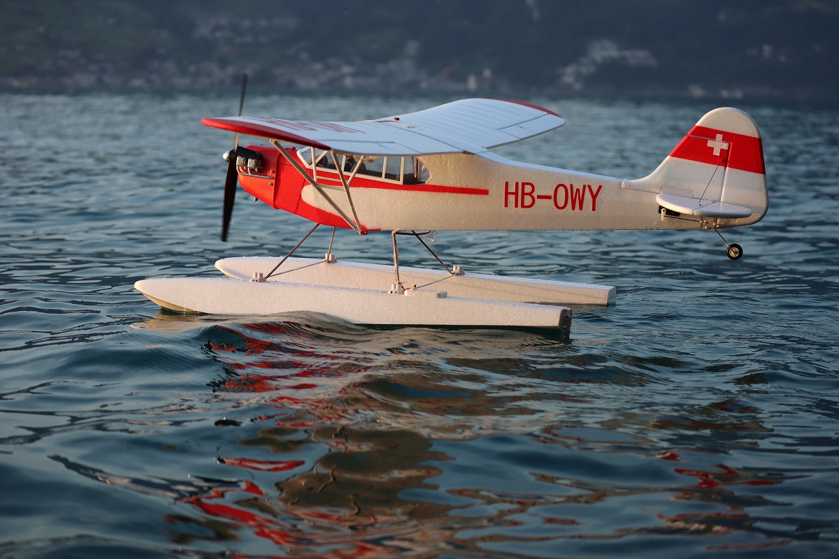 Einmaliges RC Wasserflug Treffen MG Nidwalden